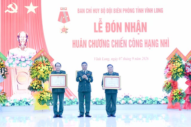 BĐBP tỉnh Vĩnh Long vinh dự đón nhận Huân chương Chiến công hạng Nhì- Ảnh 3.