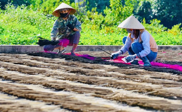 Một nghề truyền thống - được kể bằng hương thơm- Ảnh 1.
