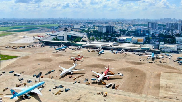 Ba sân bay Việt Nam ghi dấu ấn về kết nối hàng không khu vực- Ảnh 1.