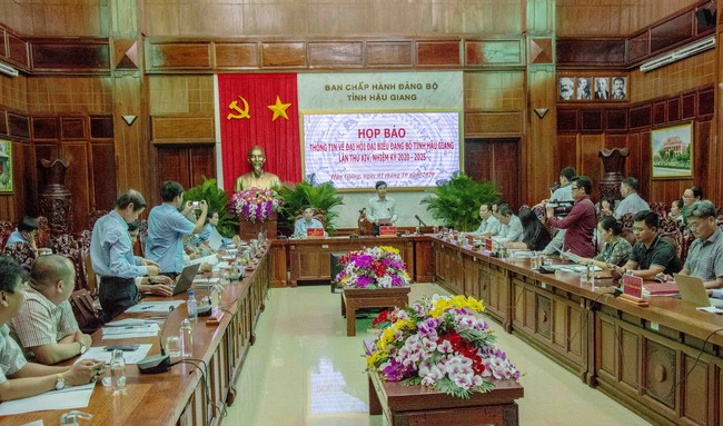 Có 349 đại biểu chính thức tham dự Đại hội Đảng bộ tỉnh Hậu Giang - Ảnh 1.