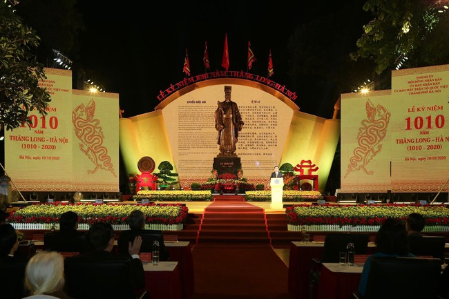 Long trọng kỷ niệm 1010 năm Thăng Long - Hà Nội - Ảnh 3.