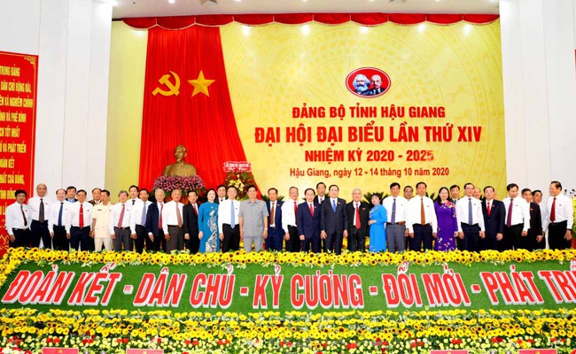 Trưởng Ban Tổ chức Trung ương chỉ đạo Đại hội Đảng bộ tỉnh Hậu Giang lần thứ XIV - Ảnh 8.