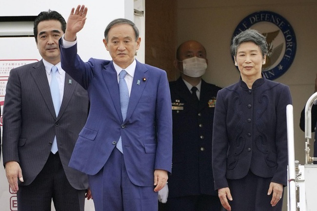 Thủ tướng Nhật Bản Yoshihide Suga chính thức thăm Việt Nam - Ảnh 2.