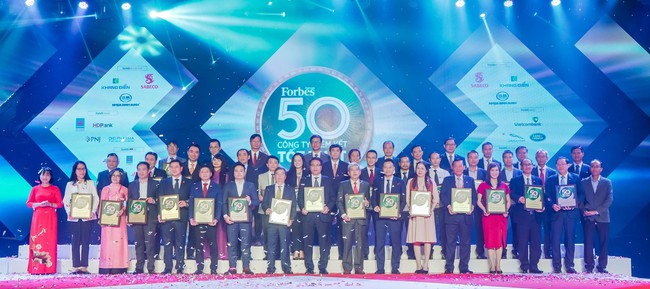 Lần thứ 8 liên tiếp, Tập đoàn Đất Xanh được vinh danh “Top 50 công ty niêm yết tốt nhất Việt Nam 2020” - Ảnh 3.
