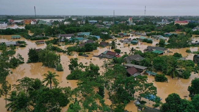 Singapore gửi lời chia buồn tới Việt Nam sau lũ lụt, sạt lở đất kinh hoàng - Ảnh 1.