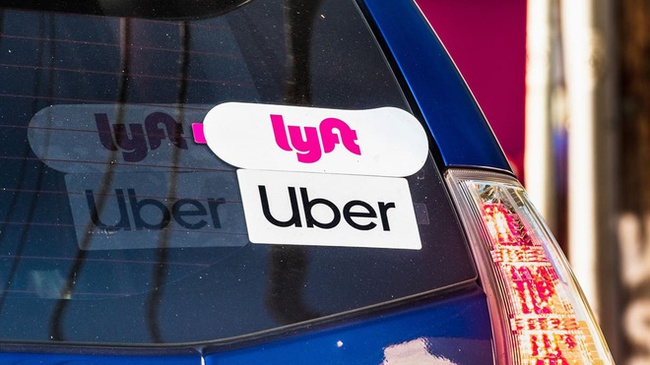Uber và Lyft phải công nhận tài xế là nhân viên chính thức - Ảnh 1.