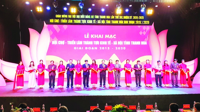 Chào mừng Đại hội Đảng bộ tỉnh Thanh Hóa:  Hội chợ - triển lãm thành tựu kinh tế - xã hội tỉnh giai đoạn 2015 - 2020 - Ảnh 1.