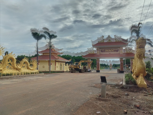 Bình Phước: Nghĩa trang Hoa Viên huyện Đồng Phú đưa lò thiêu hiện đại vào hoạt động - Ảnh 3.