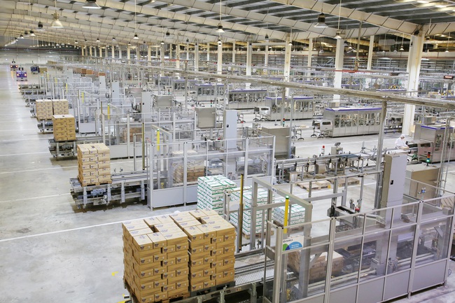 Các nhà máy có năng lực sản xuất lớn, đạt chuẩn quốc tế giúp Vinamilk đáp ứng nhu cầu ngày càng cao của người tiêu dùng trong nước và xuất khẩu
