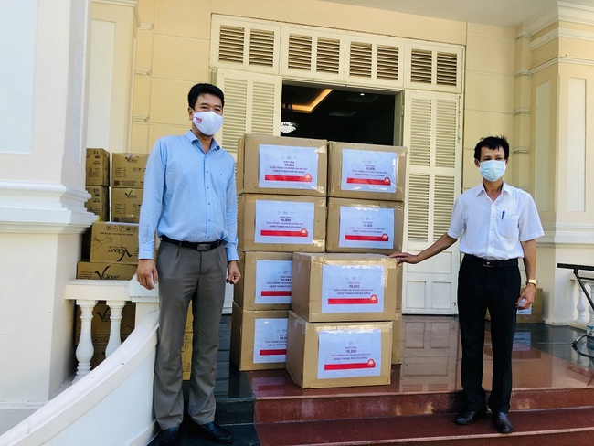 Tập đoàn BRG và Ngân hàng Seabank ủng hộ 1 tỷ đồng và 20.000 khẩu trang kháng khuẩn cho TP. Đà Nẵng