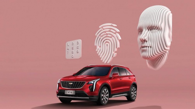 Cadillac XT4 2021 có tùy chọn tính năng mở khóa xe bằng nhận diện khuôn mặt.