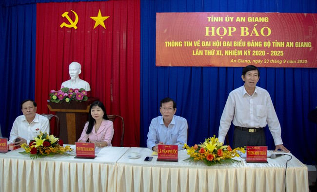 Đại hội Đảng bộ tỉnh An Giang diễn ra với 350 đại biểu chính thức tham dự - Ảnh 1.