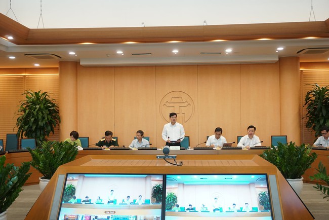 Phó Chủ tịch UBND TP Hà Nội Ngô Văn Quý chủ trì phiên họp trực tuyến thứ 65 về chống dịch COVID-19.