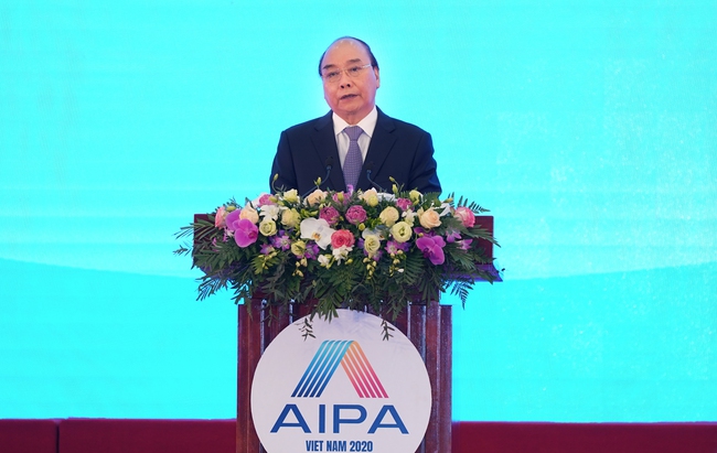 Thủ tướng Nguyễn Xuân Phúc phát biểu tại lễ khai mạc AIPA 41 - Ảnh: VGP/Quang Hiếu