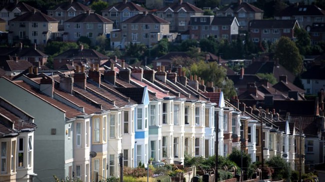 Giá nhà ở Vương quốc Anh tăng cao kỷ lục - Ảnh 1.