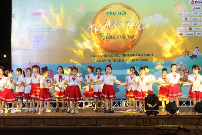 “Trăng thu biên cương” – Hành trình mang Trung thu ấm áp đến trẻ em nơi đầu sóng, ngọn gió- Ảnh 1.