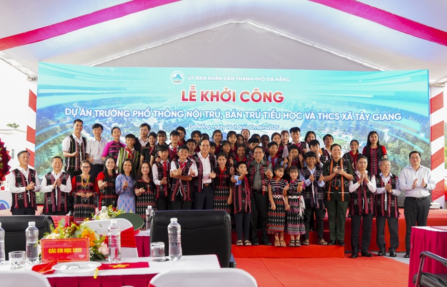 Đà Nẵng: Khởi công Trường phổ thông nội trú, bán trú Tiểu học và Trung học cơ sở Tây Giang- Ảnh 3. Đà Nẵng: Khởi công Trường phổ thông nội trú, bán trú Tiểu học và Trung học cơ sở Tây Giang- Ảnh 3.