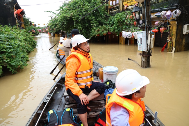 EVNCPC họp khẩn chỉ đạo khắc phục hậu quả mưa lũ, đảm bảo an toàn điện cho người dân- Ảnh 1. EVNCPC họp khẩn chỉ đạo khắc phục hậu quả mưa lũ, đảm bảo an toàn điện cho người dân- Ảnh 1.