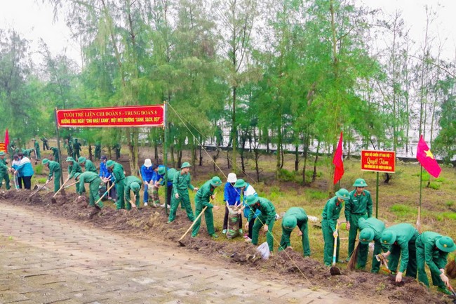 Trung đoàn 8: Môi trường giáo dục, rèn luyện toàn diện cho thế hệ trẻ- Ảnh 4.
