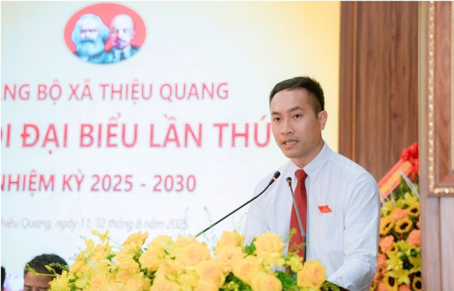 Thanh Hóa: Đại hội đại biểu Đảng bộ xã Thiệu Quang lần thứ I, nhiệm kỳ 2025-2030 thành công tốt đẹp- Ảnh 3. Thanh Hóa: Đại hội đại biểu Đảng bộ xã Thiệu Quang lần thứ I, nhiệm kỳ 2025-2030 thành công tốt đẹp- Ảnh 3.