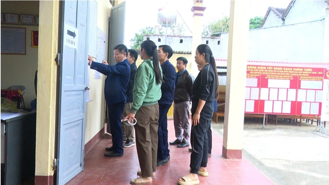 Xã Xuân Tín kiểm tra công tác chuẩn bị cho ngày bầu cử Quốc hội và HĐND các cấp- Ảnh 2.