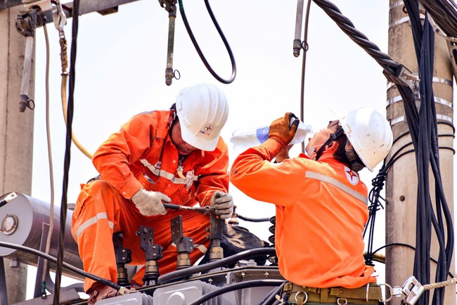 EVNCPC: 8 nhóm giải pháp bảo đảm cung ứng điện mùa nắng nóng năm 2026- Ảnh 2.