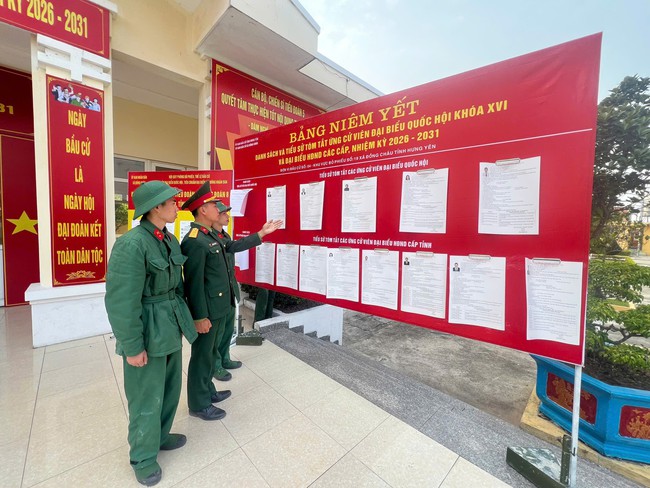 Hai cặp anh em song sinh cùng lên đường nhập ngũ- Ảnh 4. Hai cặp anh em song sinh cùng lên đường nhập ngũ- Ảnh 4.