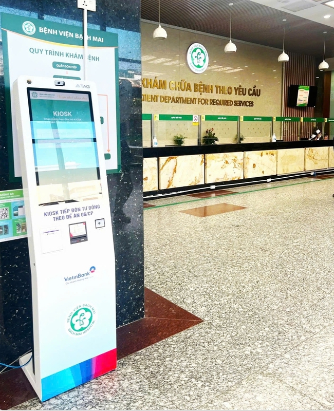 Bệnh viện Bạch Mai mở “luồng xanh” cho người đặt lịch khám qua ứng dụng- Ảnh 1.