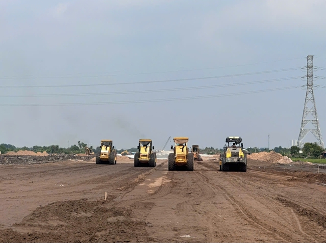 Chi nhánh phía Nam - Binh đoàn 12 phát động thi đua “60 ngày đêm đột phá, hiệu quả, quyết thắng”- Ảnh 4.
