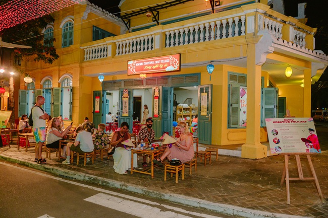 Đà Nẵng: Bầu trời Hội An bừng sáng đêm khai mạc Lễ hội Ánh sáng & Di sản 2026- Ảnh 9.