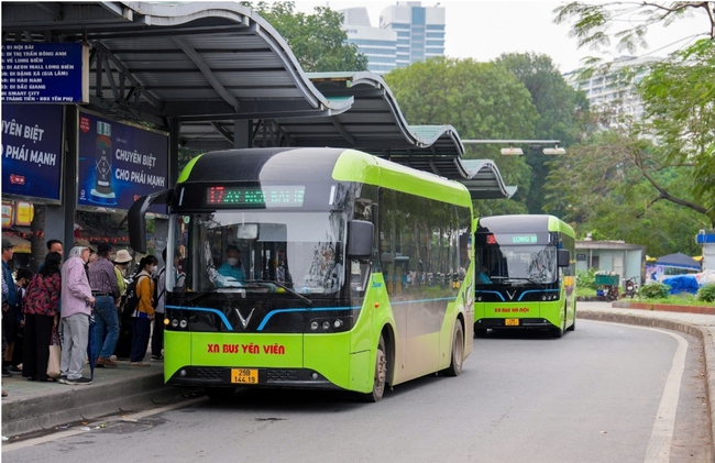 Transerco đưa 56 xe buýt điện vào vận hành trên nhiều tuyến- Ảnh 1.
