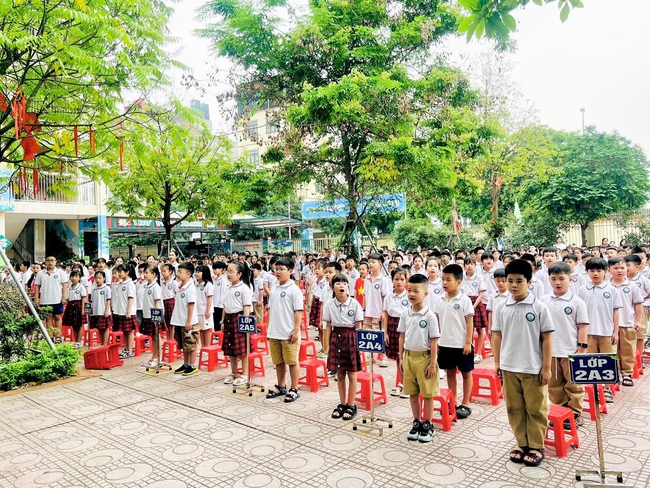 Trường Tiểu học La Khê: Tăng cường giáo dục pháp luật về quyền và bảo vệ trẻ em- Ảnh 1. Trường Tiểu học La Khê: Tăng cường giáo dục pháp luật về quyền và bảo vệ trẻ em- Ảnh 1.