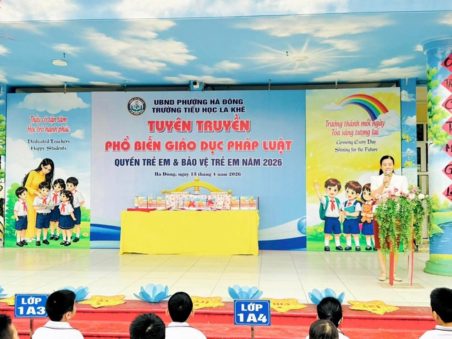 Trường Tiểu học La Khê: Tăng cường giáo dục pháp luật về quyền và bảo vệ trẻ em- Ảnh 7. Trường Tiểu học La Khê: Tăng cường giáo dục pháp luật về quyền và bảo vệ trẻ em- Ảnh 7.