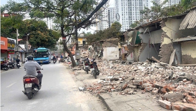 Phường Vĩnh Tuy: Đẩy nhanh giải phóng mặt bằng, bảo đảm tiến độ các dự án hạ tầng trọng điểm- Ảnh 2.