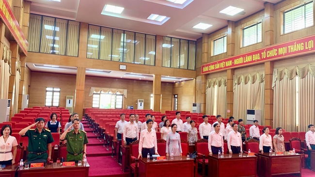 Kỳ họp chuyên đề HĐND xã Lục Nam khóa II: Hoàn thiện quy chế, kiện toàn tổ chức bộ máy- Ảnh 1.