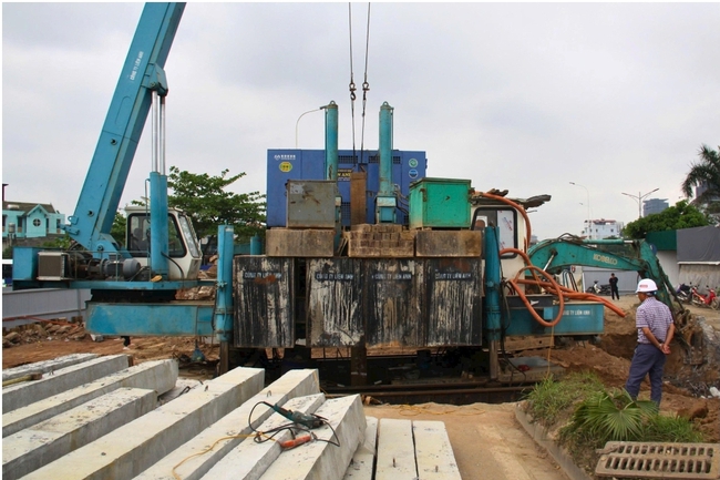 Phường Phú Thượng tăng tốc triển khai các dự án hạ tầng trọng điểm- Ảnh 1. Phường Phú Thượng tăng tốc triển khai các dự án hạ tầng trọng điểm- Ảnh 1.