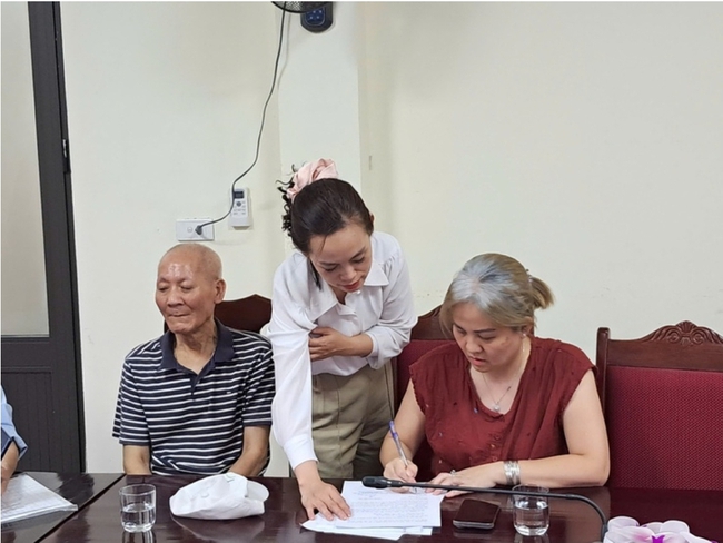 Phường Ngọc Hà: Thêm 7 hộ dân đồng thuận bàn giao mặt bằng thực hiện dự án mở đường- Ảnh 2.