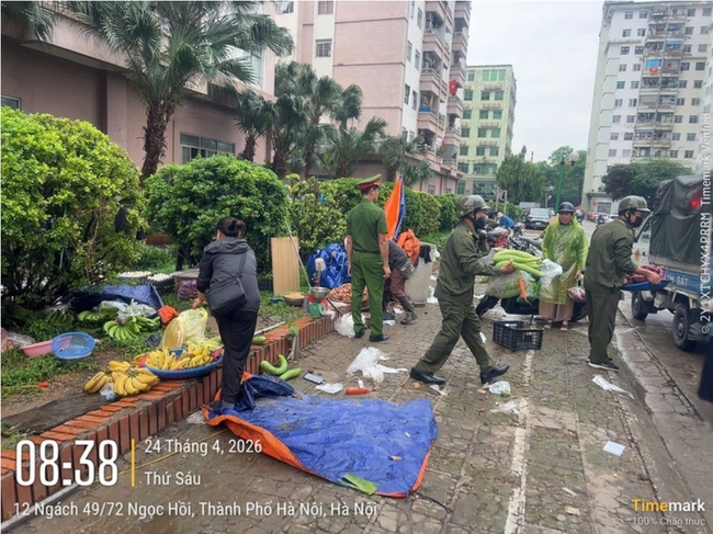 Phường Yên Sở: Chuyển biến tích cực trong xử lý 5 “điểm nghẽn” đô thị- Ảnh 1. Phường Yên Sở: Chuyển biến tích cực trong xử lý 5 “điểm nghẽn” đô thị- Ảnh 1.