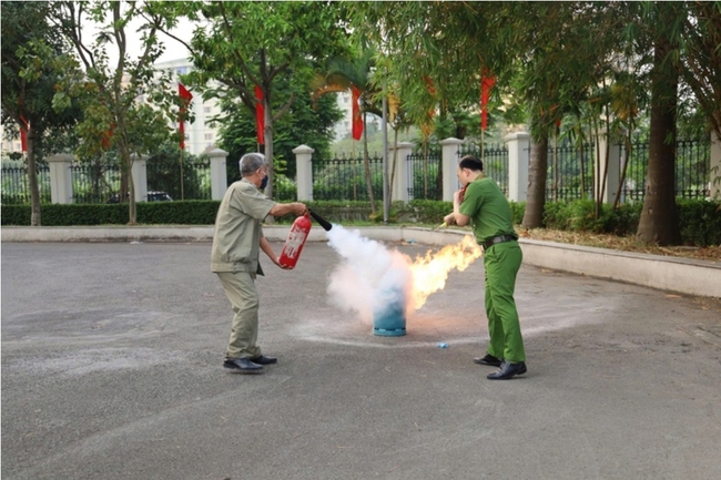 Phường Yên Sở: Tăng cường siết chặt công tác phòng cháy tại khu dân cư- Ảnh 3.