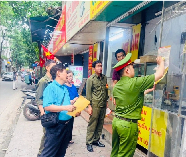 Phường Láng: Đẩy mạnh tuyên truyền, nâng cao ý thức chấp hành pháp luật trong nhân dân- Ảnh 2.