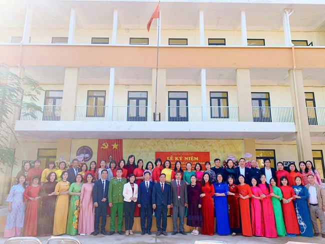 Trường THPT Trần Nhật Duật: Một năm học ghi dấu ấn bằng chất lượng, bản lĩnh và khát vọng vươn lên- Ảnh 1.