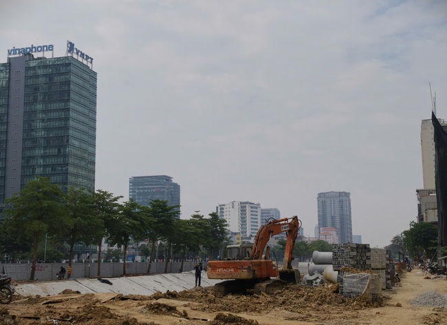 Phường Nghĩa Đô: Tuyến thoát nước từ khu đô thị Tây Hồ Tây đến đường Hoàng Quốc Việt dần thành hình- Ảnh 2.