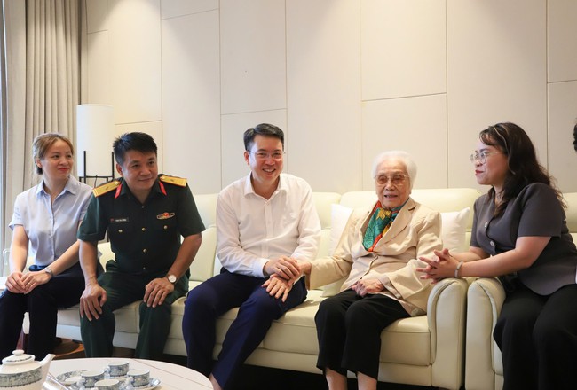 Phường Cửa Nam tổ chức nhiều hoạt động tri ân người có công- Ảnh 1.
