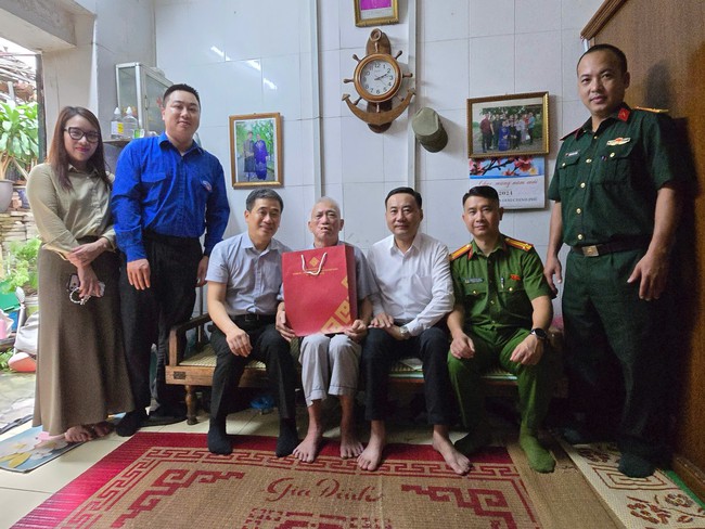Phường Cửa Nam tổ chức nhiều hoạt động tri ân người có công- Ảnh 4.