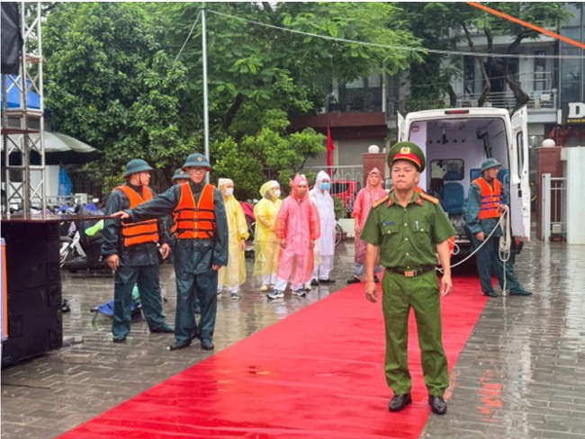 Phường Tây Hồ tăng cường năng lực ứng phó sự cố trên mặt nước Hồ Tây- Ảnh 5.