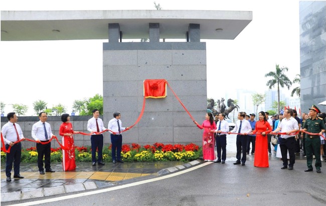 Phường Cầu Giấy gắn biển phố Nguyễn Hữu An và Công viên An Hòa- Ảnh 2.