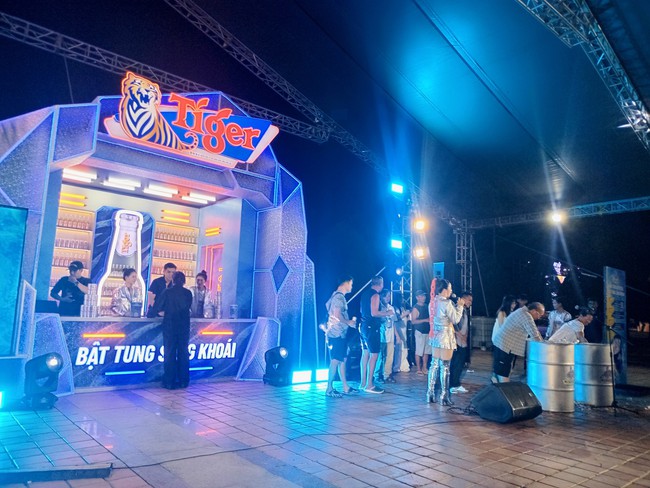 Đà Nẵng: Vũ điệu pháo hoa và hương vị biển trong đêm khai mạc An Hải Festival 2026- Ảnh 9.