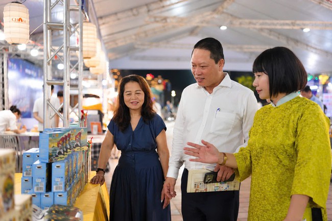Đà Nẵng: Vũ điệu pháo hoa và hương vị biển trong đêm khai mạc An Hải Festival 2026- Ảnh 7.