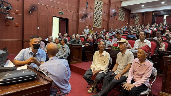 Hưng Yên: Mang ánh sáng và niềm tin đến người cao tuổi qua Chương trình “Mắt sáng cho người cao tuổi”- Ảnh 6.