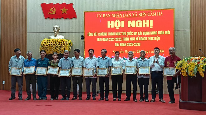 Xã Sơn Cẩm Hà: Xây dựng nông thôn mới làm nền tảng cho phát triển bền vững- Ảnh 4.
